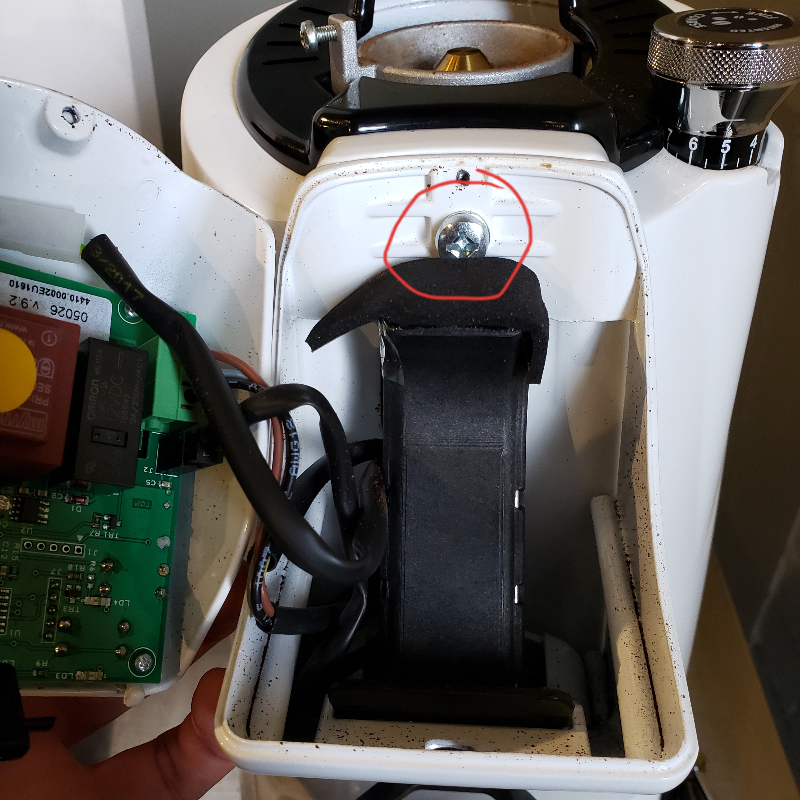 Eureka Zenith 65E Espresso Grinder: Accessing Chute