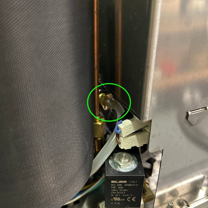 Bezzera_Duo_expansion_valve_02