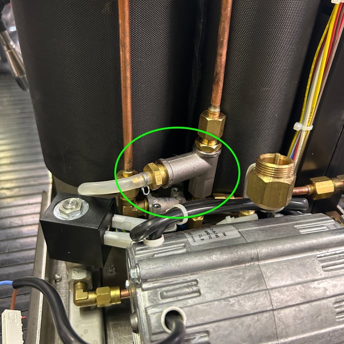 Bezzera_Duo_expansion_valve_11