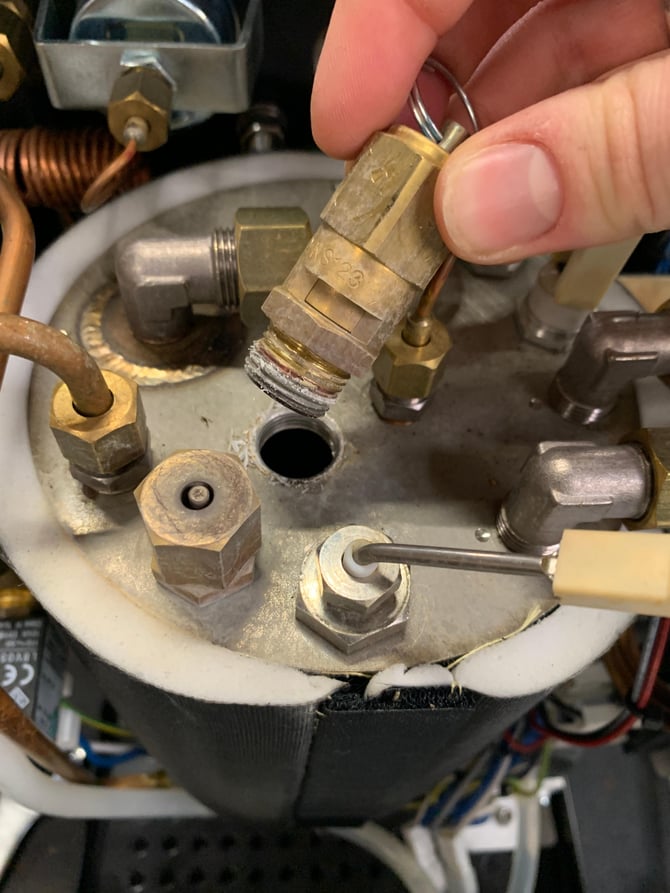 ECM-Mechanika-Safety-Valve-Removal