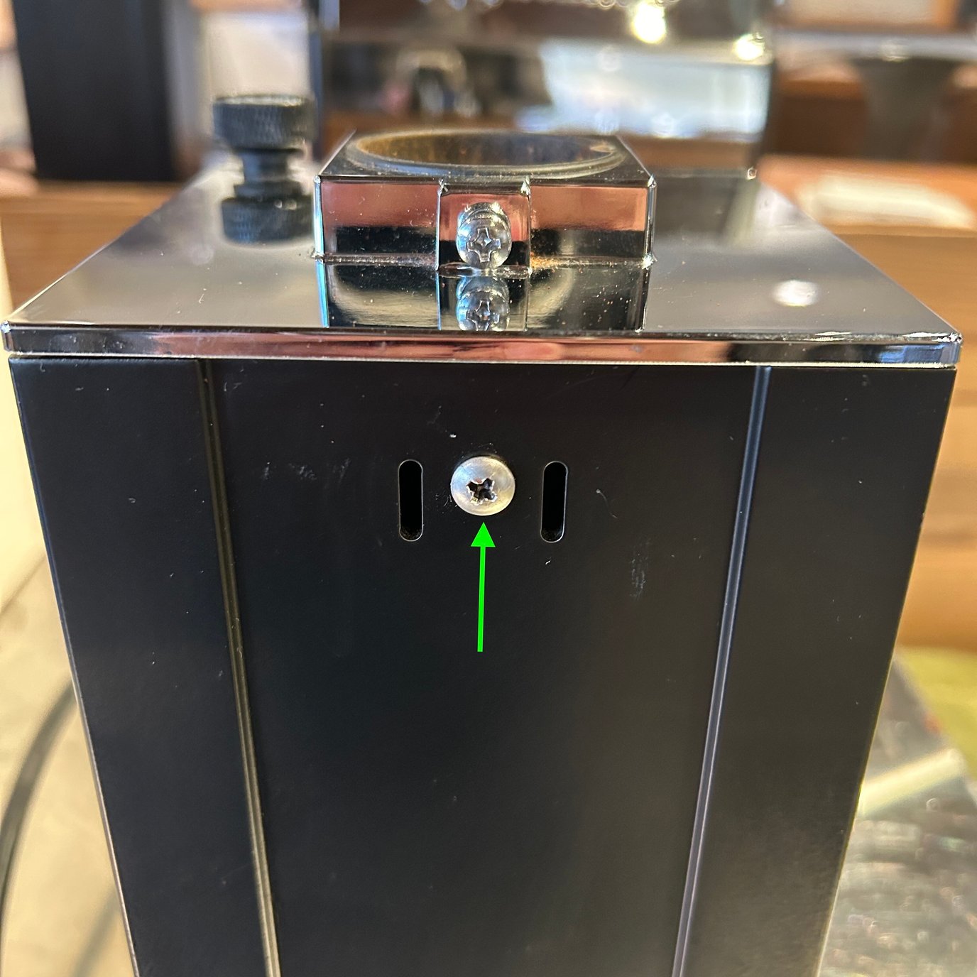 Eureka Mignon: Burr Inspection