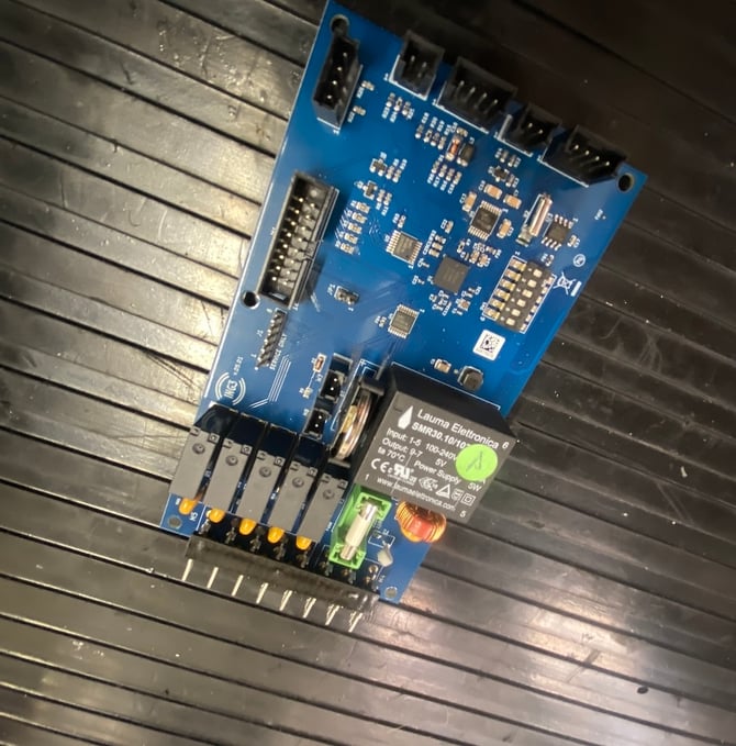 LA_SPAZIALE_S1_MAIN_COMPUTER_01-1