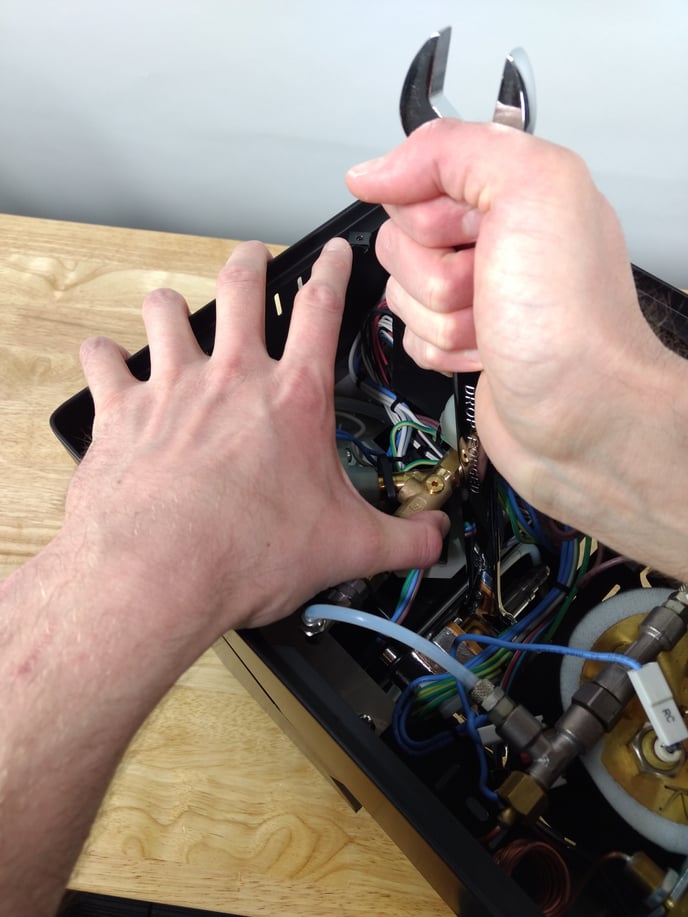 tempo_solenoid_armature_remove_01