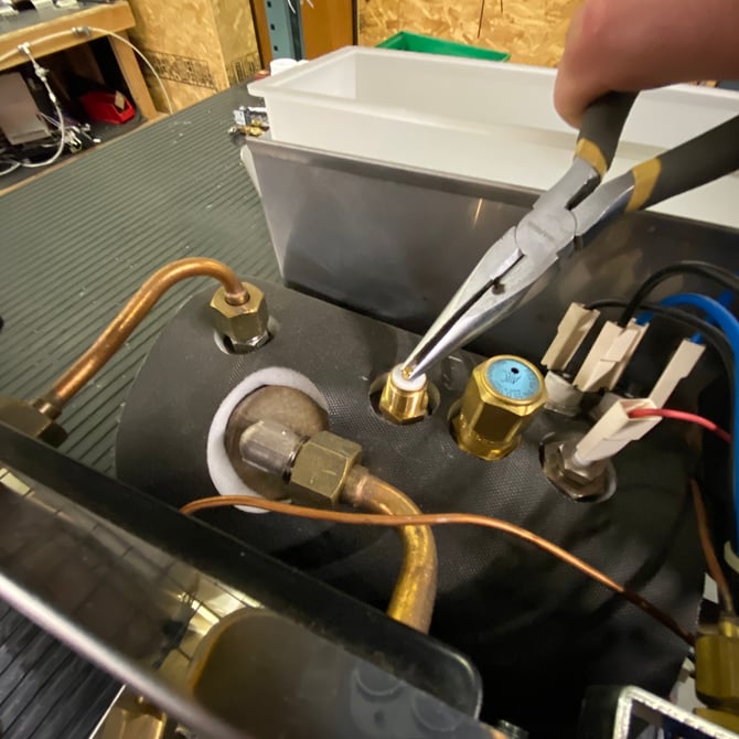 Pro500_vacuum_breaker_service_05