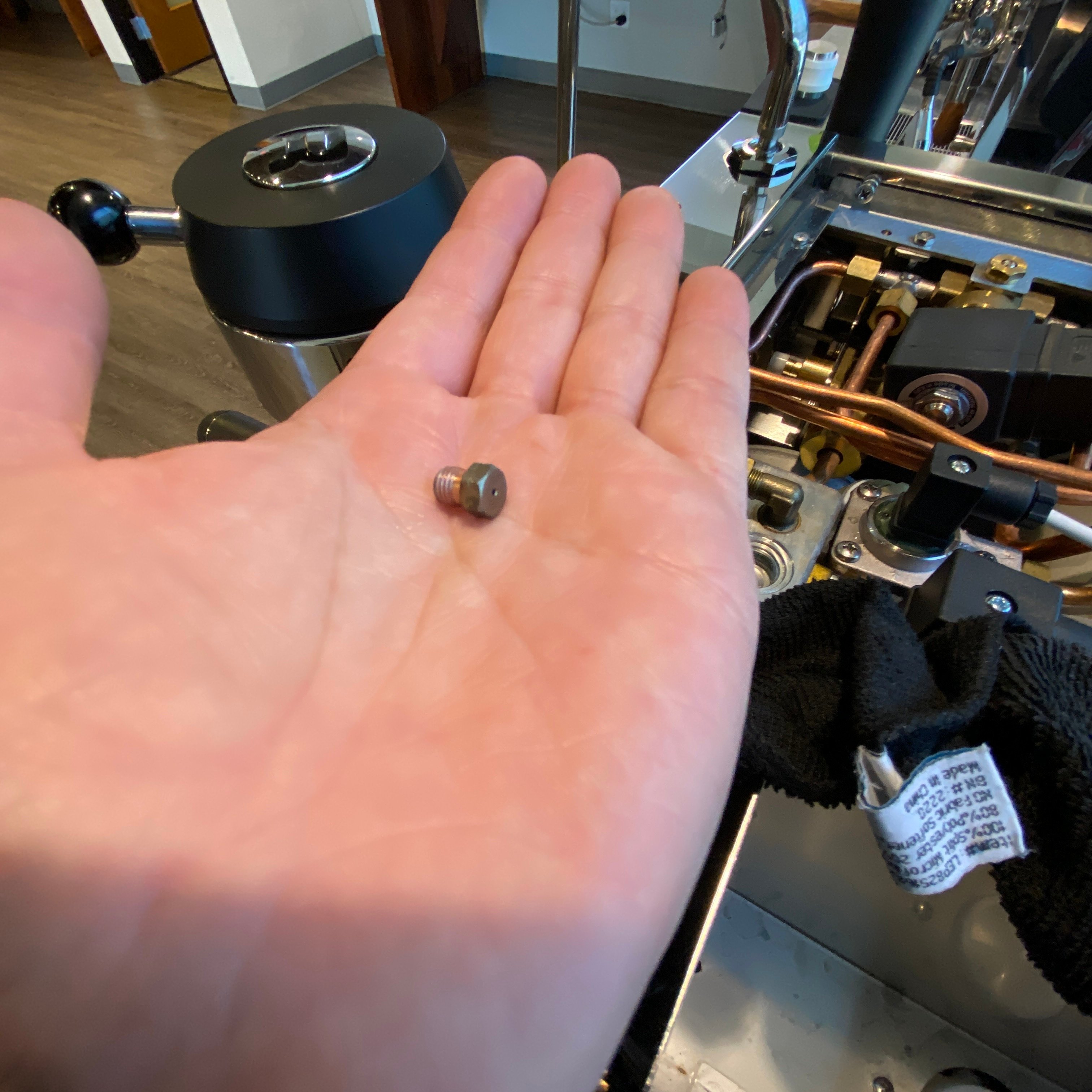 Rocket R Nine One: Inspecting and Cleaning the Group Head Gigleur