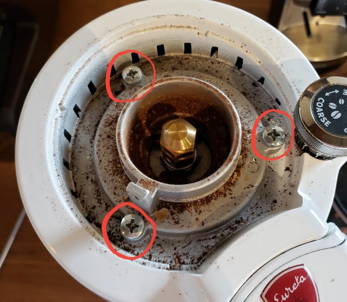 ZenithOlympusBurrCleaning3-1Eureka Zenith 65 and Olympus 75 Burr Chamber and Chute Cleaning