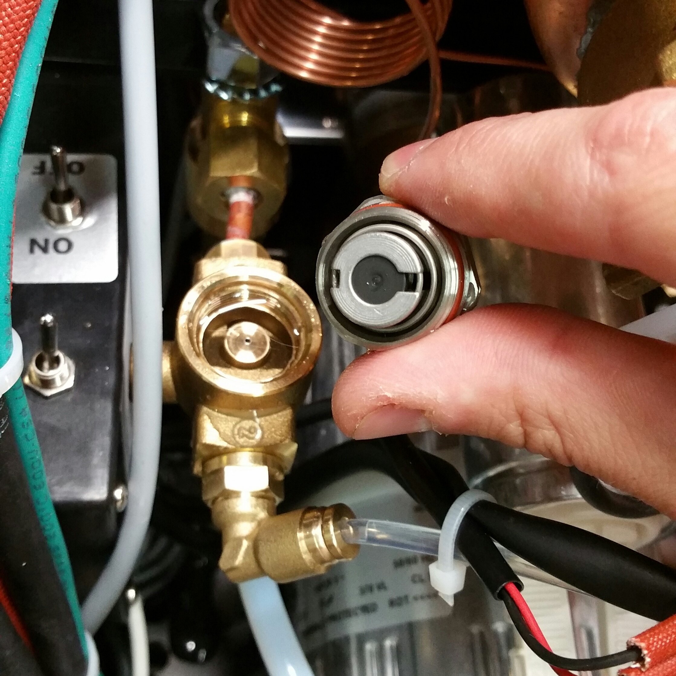 LUCCA A53 / Vivaldi: Cleaning Fill Solenoid