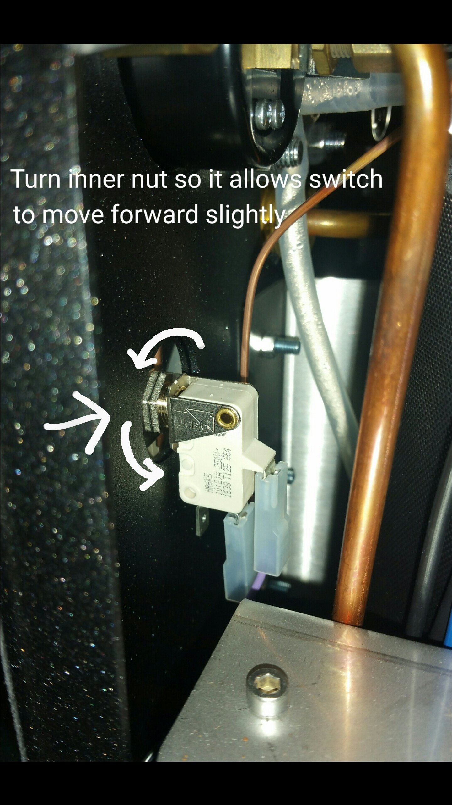 ECM Synchronika: Adjusting Pump Actuation Switch